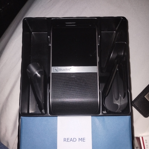 True handsfree voice controlled car speakerphone - Picture 3 of 3